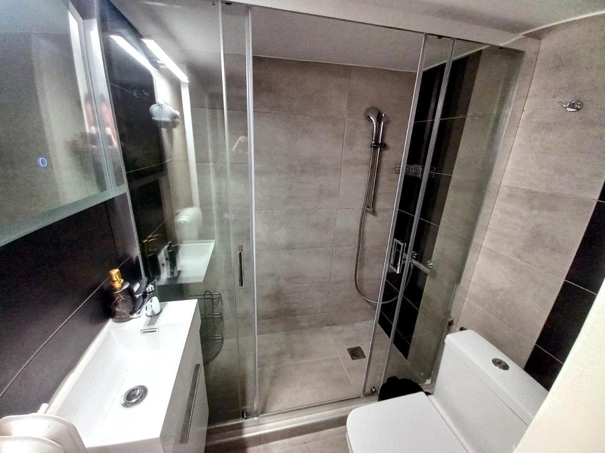 Apartment Pnika 3 Атина Екстериор снимка